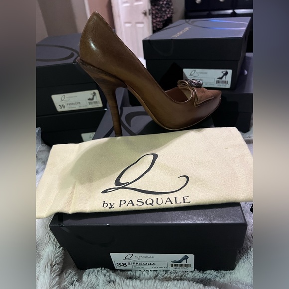 Q by Pasquale PRISCILLA - Picture 7 of 8